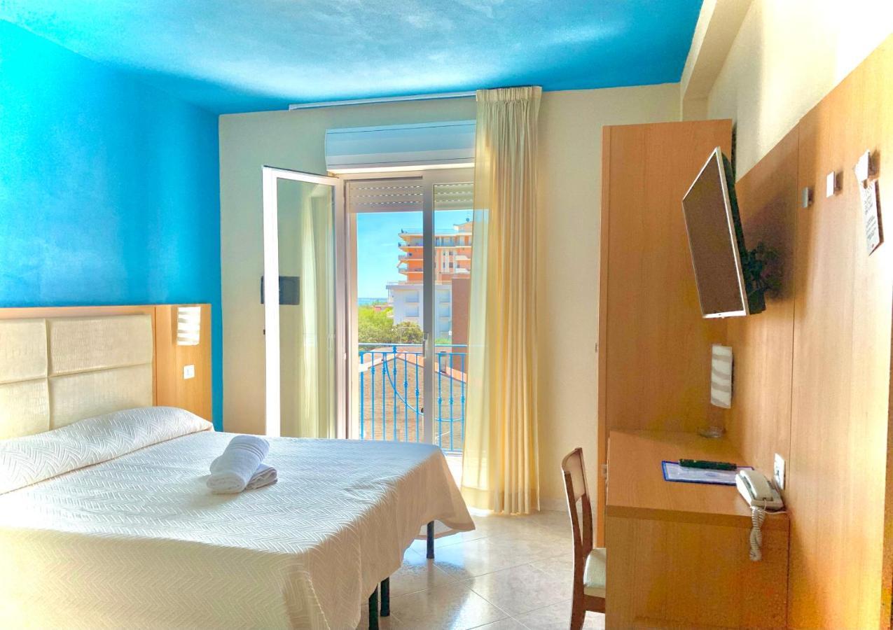 Hotel Ambassador Grottammare Luaran gambar