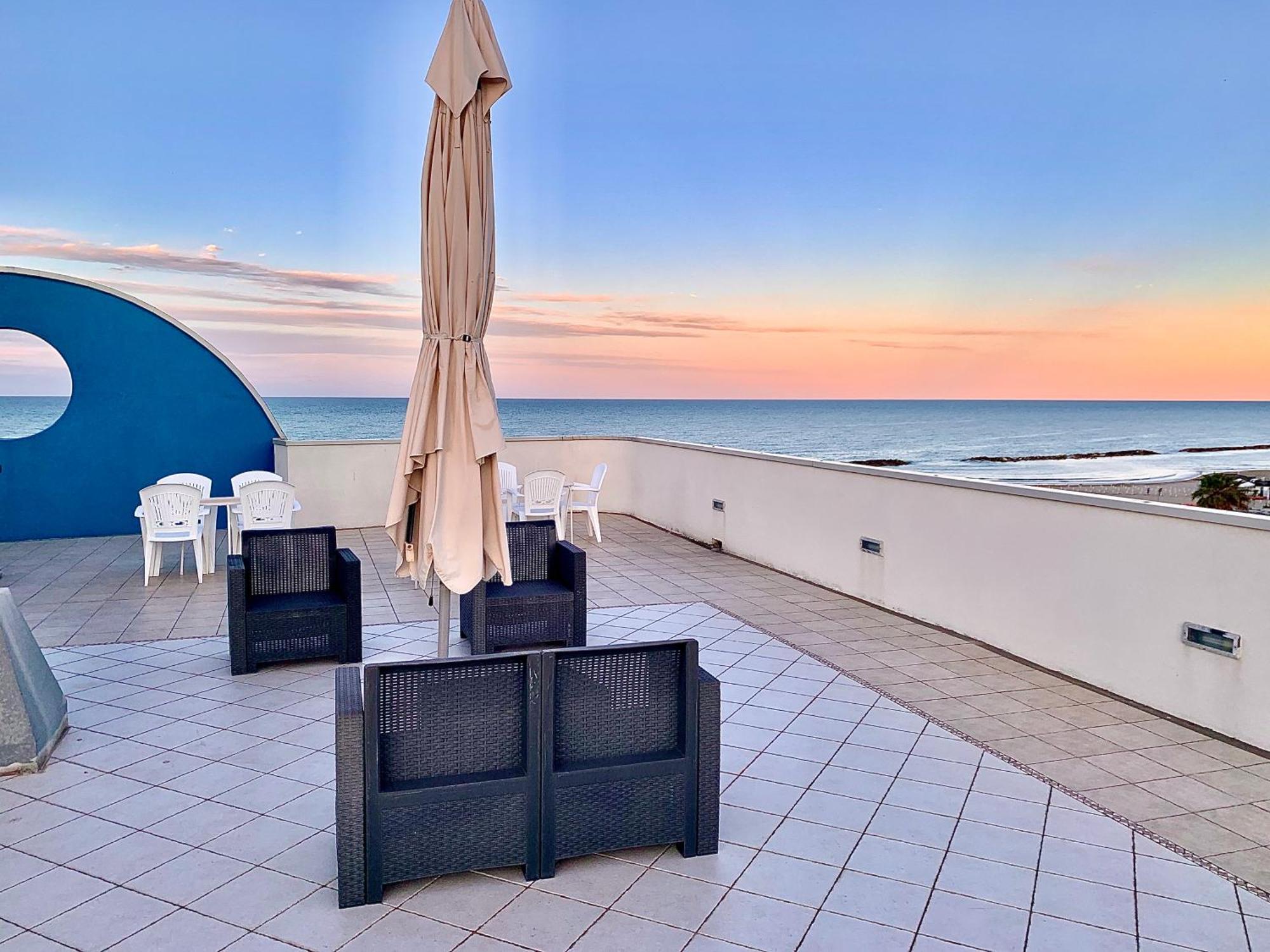 Hotel Ambassador Grottammare Luaran gambar