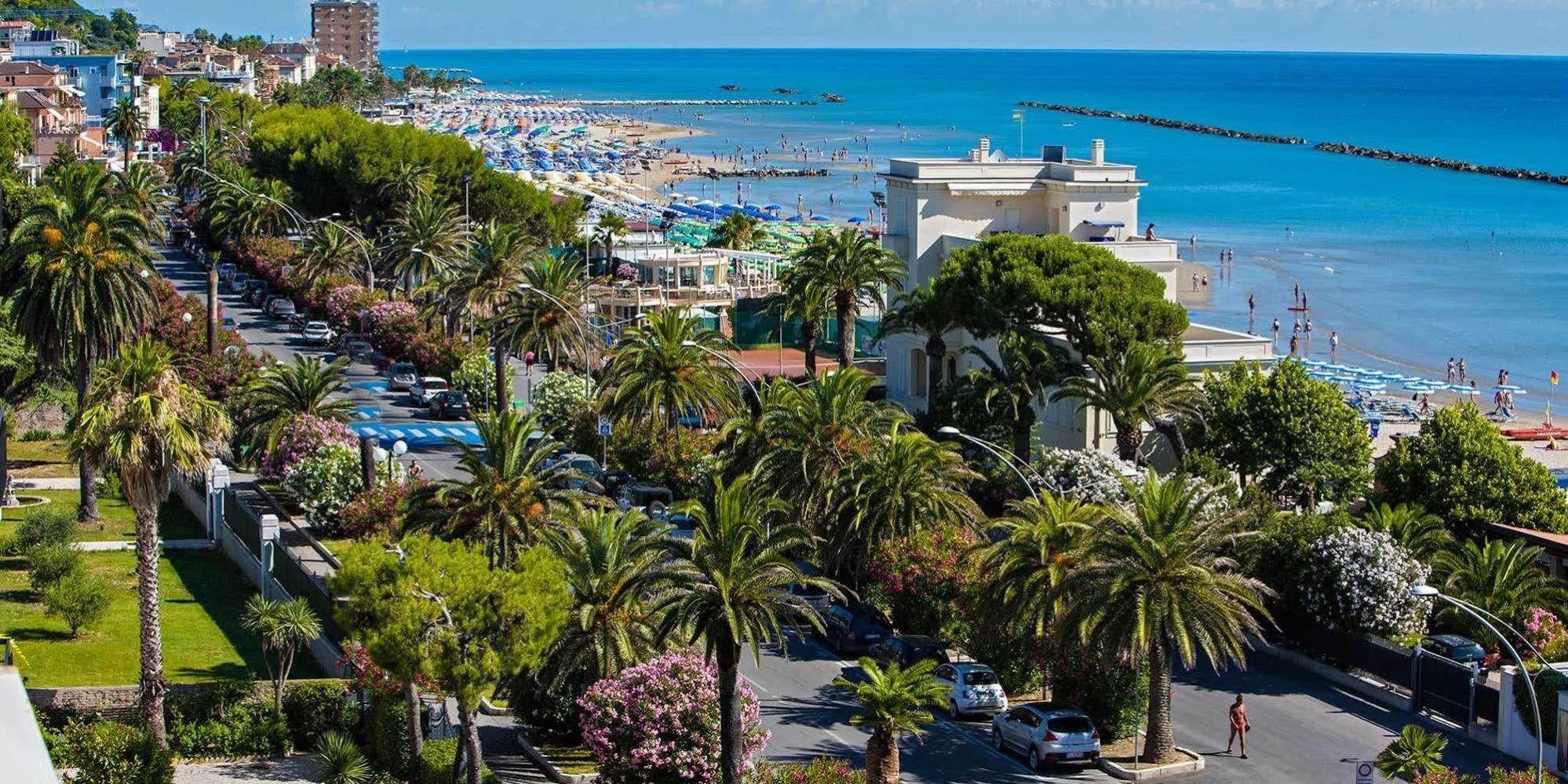 Hotel Ambassador Grottammare Luaran gambar